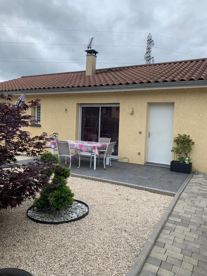 B&B Chez Sandrine Belleville-en-Beaujolais Exterior foto